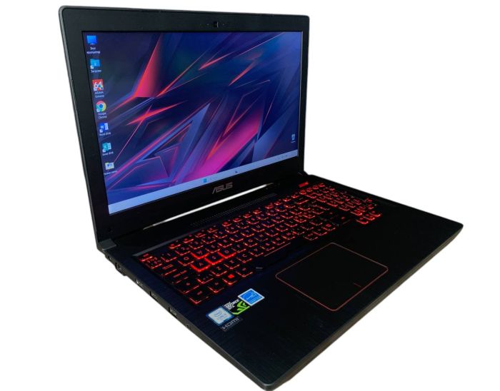 ноутбук Asus i5-7300HQ 16 Gb 128 SSD 1Tb HDD GTX1050 Б/В
