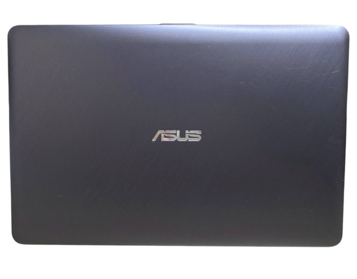 Asus VivoBook 15 X540UBR PENTIUM 4417U  8 GB SSD 256 GB GEFORCE MX110 Б/В