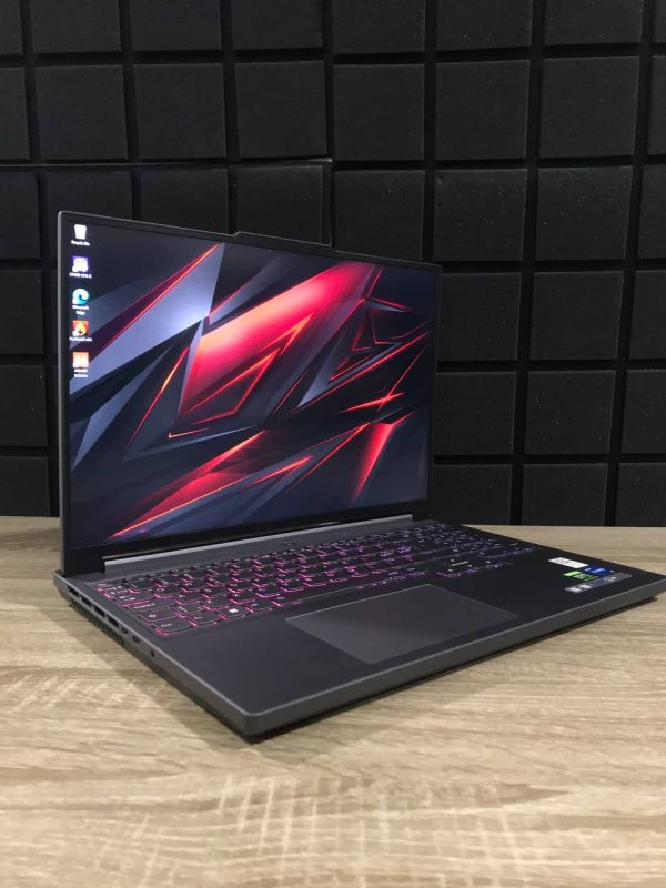 Ноутбук Lenovo Legion Slim 5 2K 165Hz i5-13500H/16GB/512SSD/RTX4060-8GB Б/В