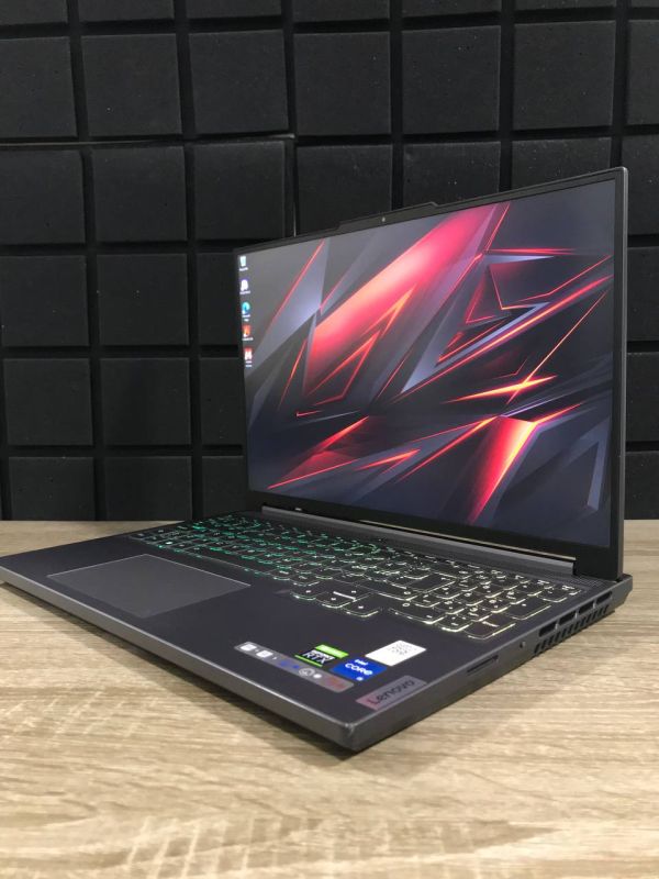 Ноутбук Lenovo Legion Slim 5 2K 165Hz i5-13500H/16GB/512SSD/RTX4060-8GB Б/В