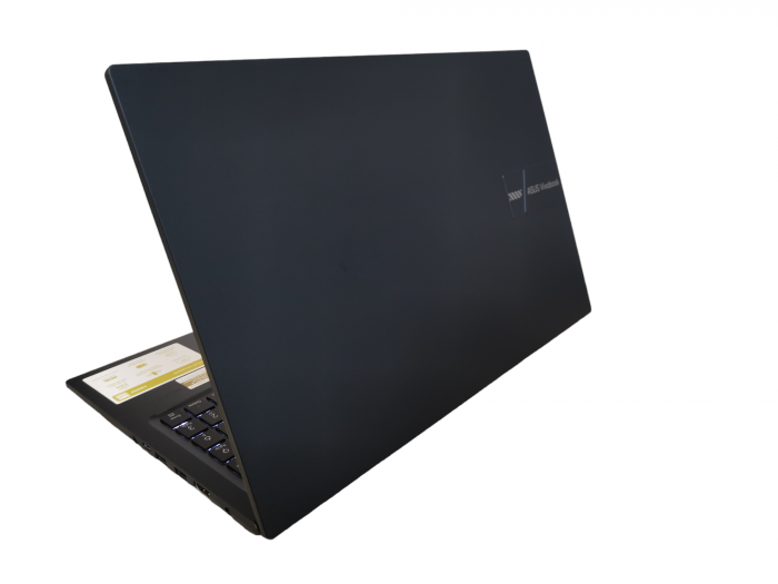 Ультрабук Asus M1502Q Ryzen 7 5800H 16Gb 1Tb SSD AMD Radeon Graphics Б/В