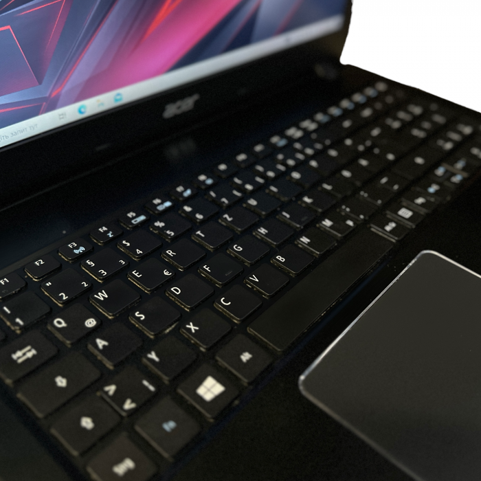 Ноутбук Acer ASpire E5-575 i5-7200U 16Gb 500Gb SSD GTX950 Б/В