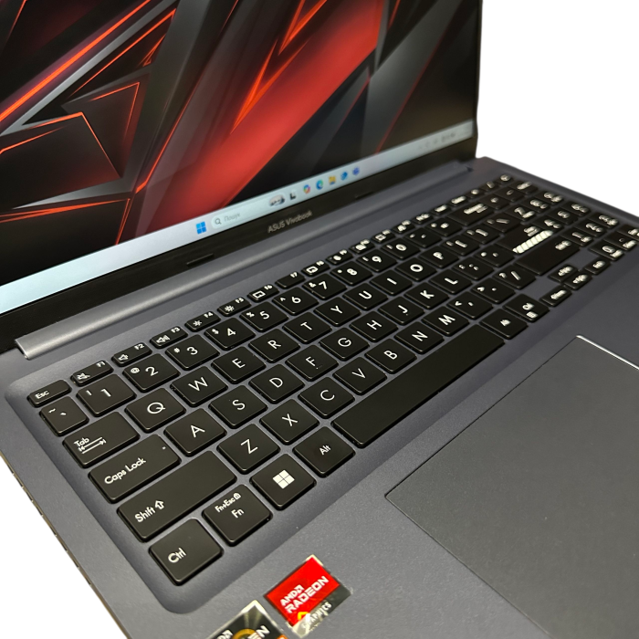 Ноутбук Asus VivoBook m1603qa Ryzen 7 5800HS/12gb/512SSD/VEGA Б/В